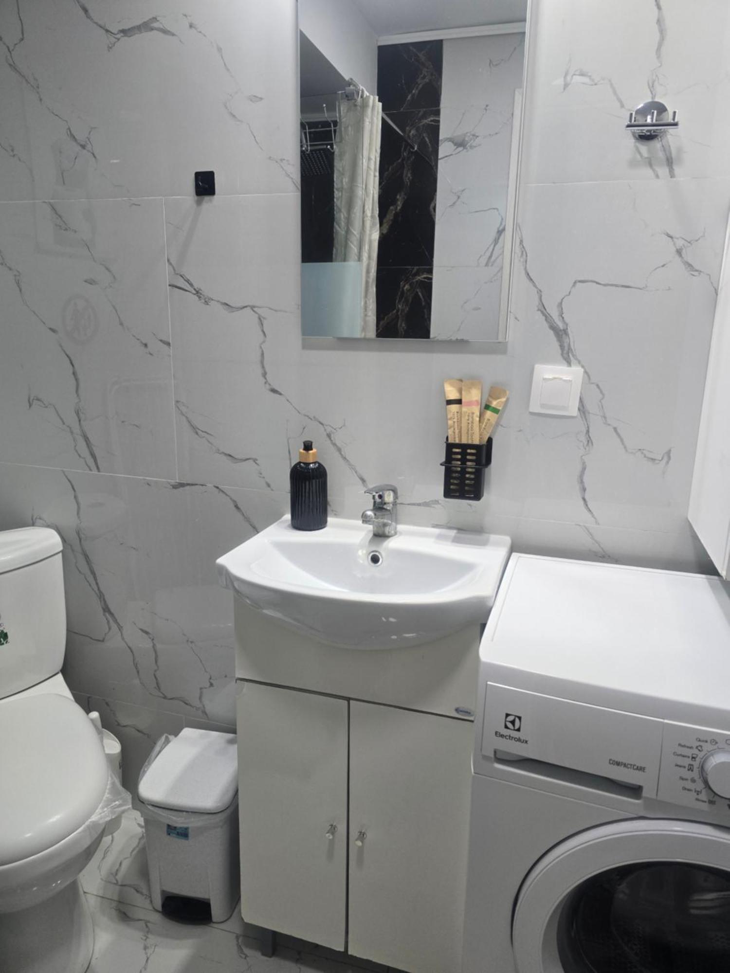 Appartamento Mila Deluxe Peraía Esterno foto